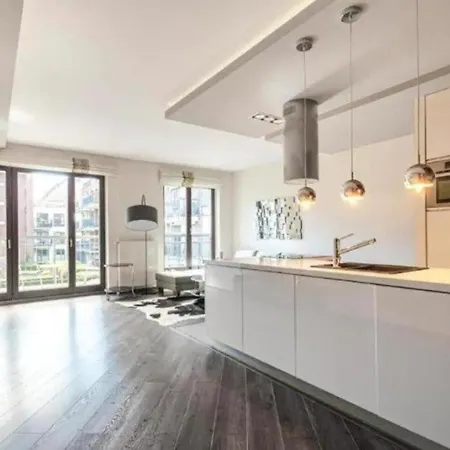 Urbannest I Szafarnia 5 6 * 格但斯克